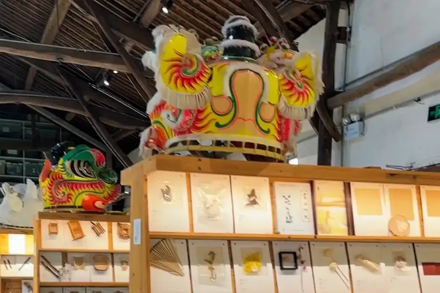 走进融图书馆