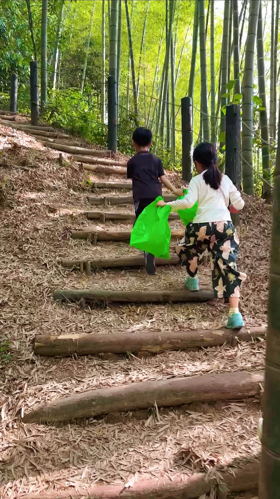 亲子徒步现场